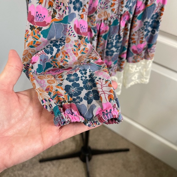 Matilda Jane women’s sz L Floral Peasant Blouse Lace Trim Tassel Tie - Picture 6 of 10